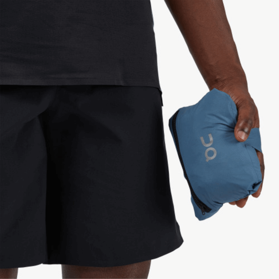 Su Giacca Da Pioggia Ceruleo-scuro