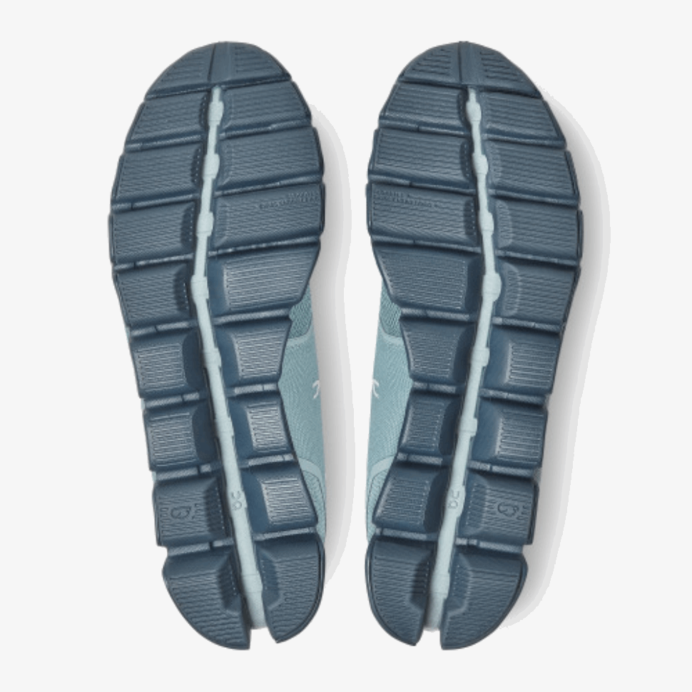 Sul Mare In Esecuzione Nuvola Monocromatica