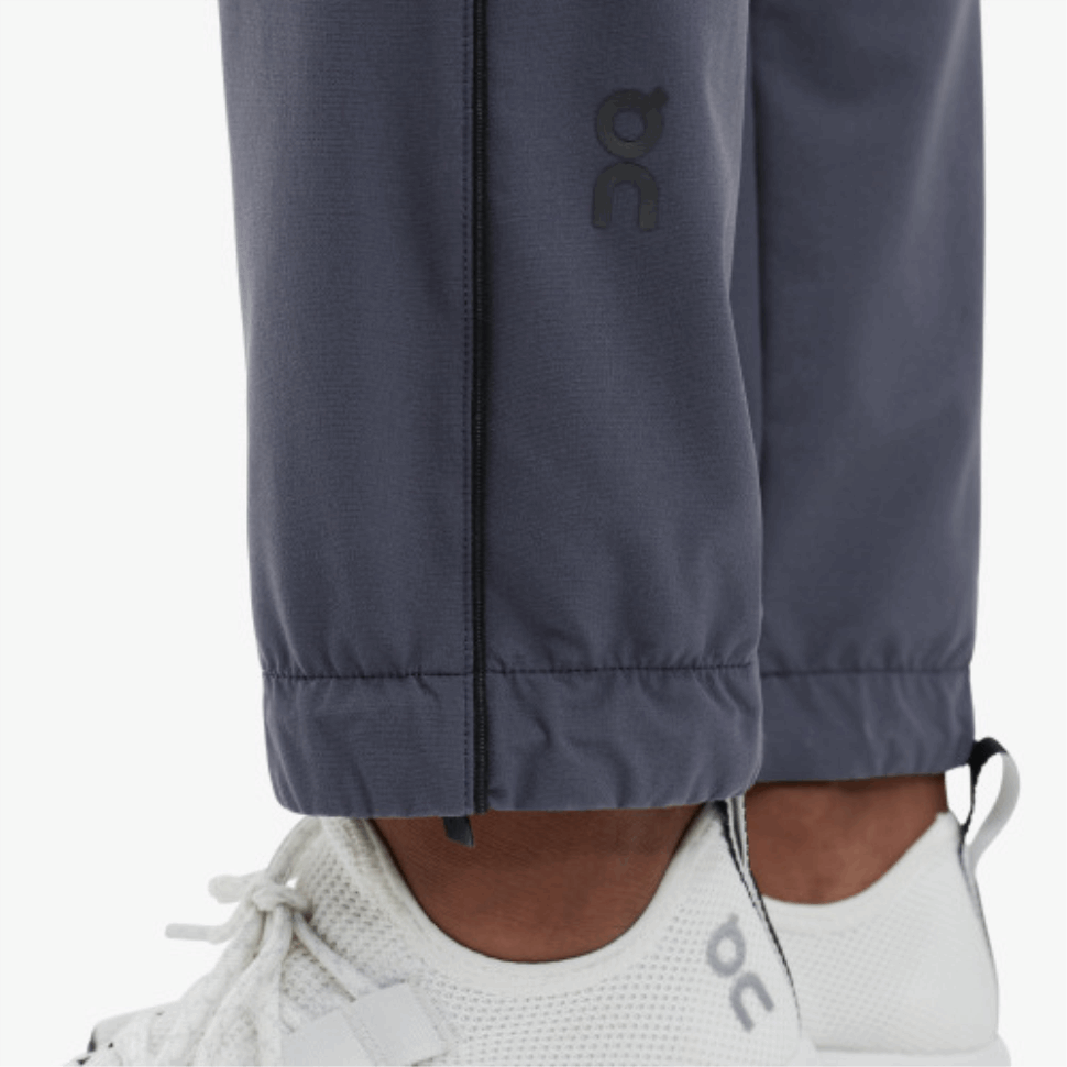 Sui Pantaloni Da Corsa Attivi Navy