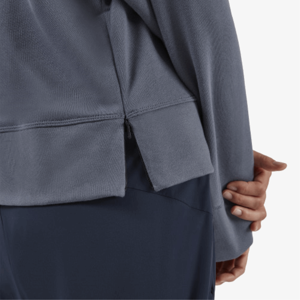 Girocollo Scuro Durante La Corsa