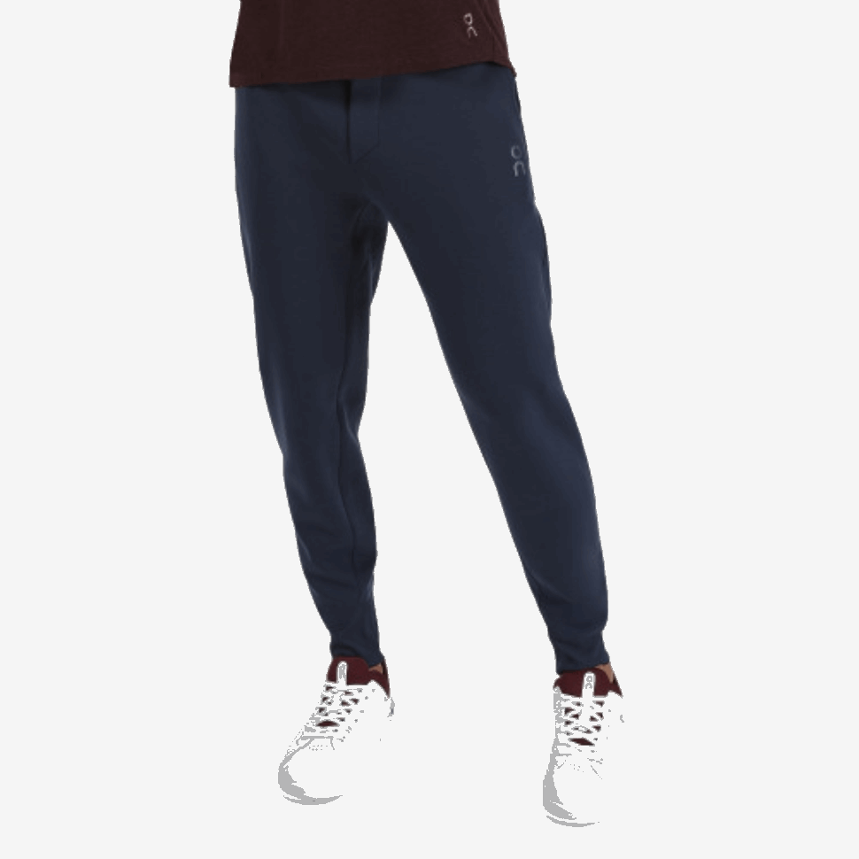 Pantaloni Della Tuta Blu Navy Sulla Corsa