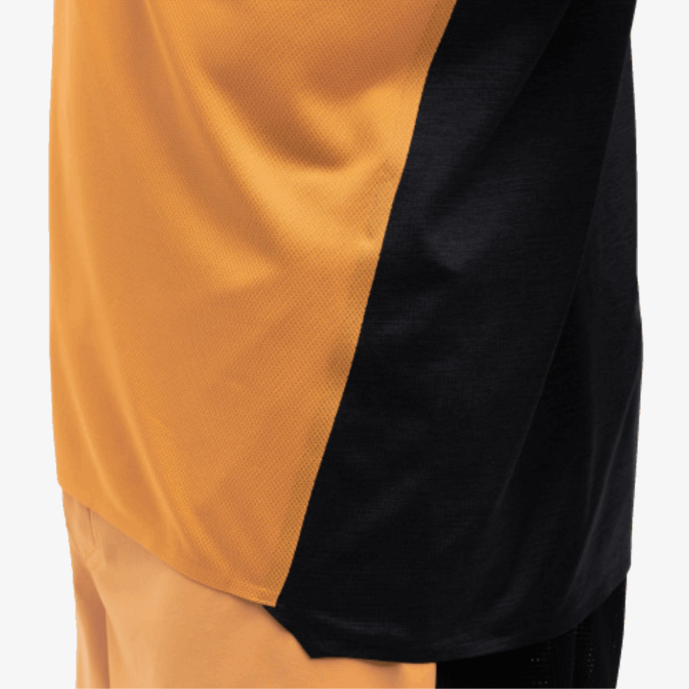 Sulla Corsa Performance-t Mango Black