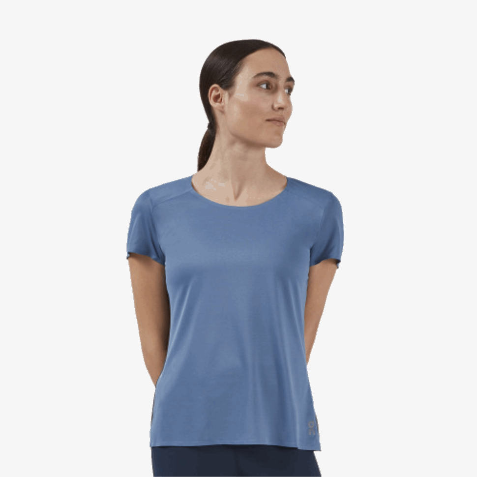 Performance-t Cerulean-black In Esecuzione