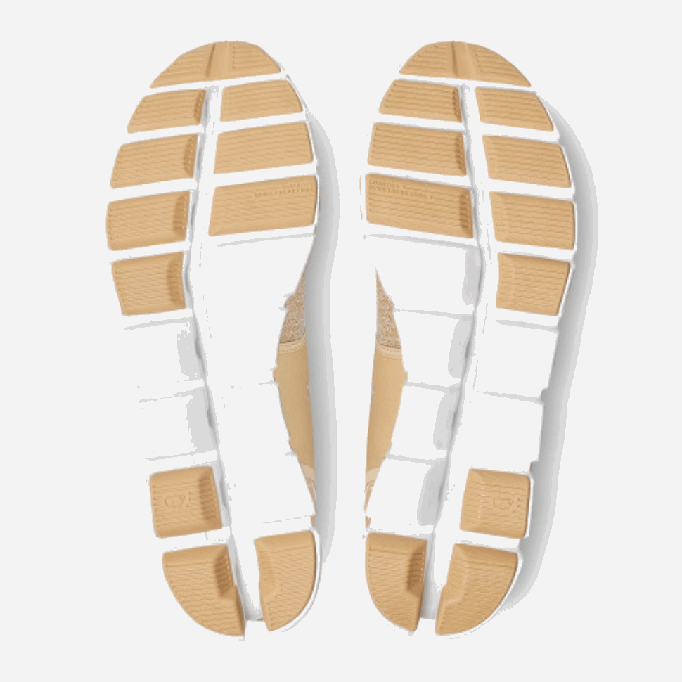 Spugna Nuvola Sulla Duna In Esecuzione