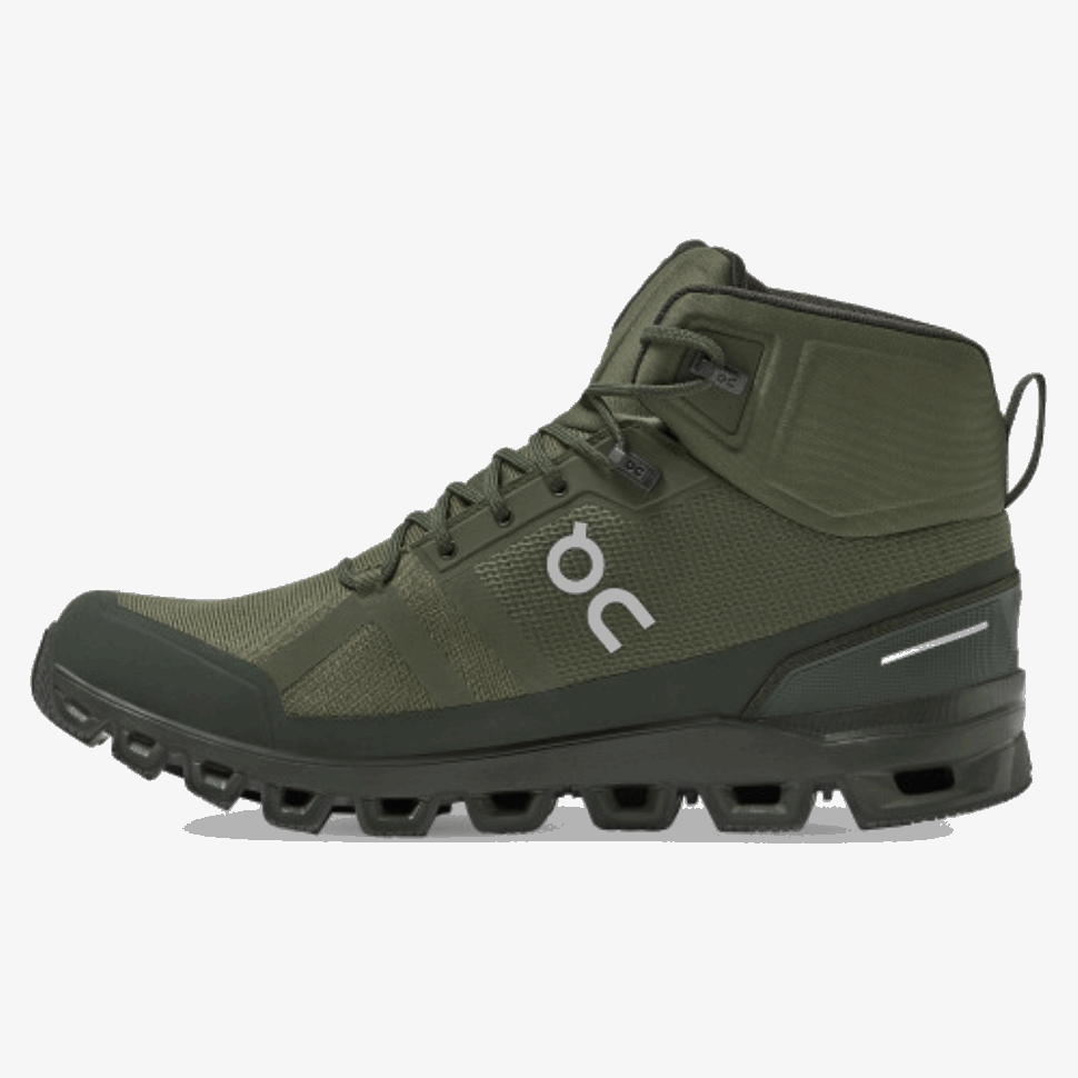 Cloudrock Waterproof Sull'abete Della Giungla In Esecuzione